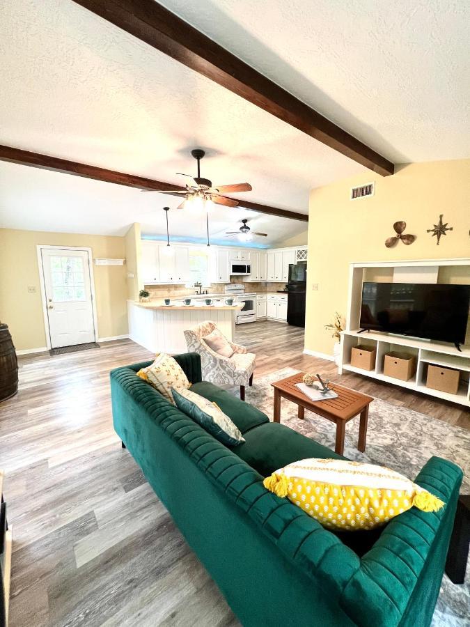 2 Bdrm Treehouse Hideout- Lake Conroe With Boat Ramp Montgomery Esterno foto